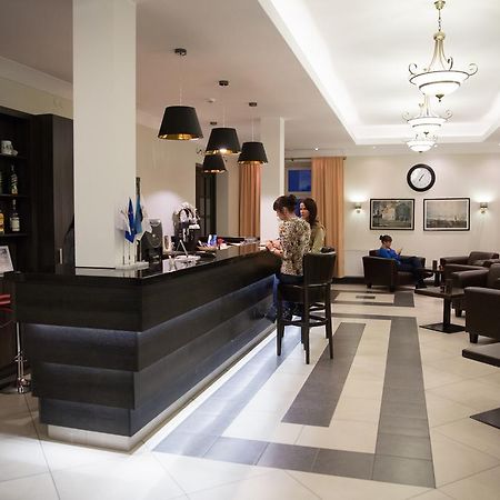 Hotell Wesenbergh Rakvere Kültér fotó